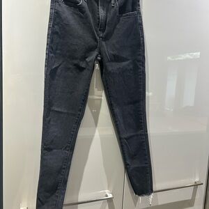 Levi's Dark Gray Skinny Jeans